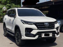 2022 Toyota Fortuner Putih - Jual mobil bekas di DKI Jakarta