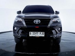 2020 Toyota Fortuner 2.4 TRD AT Hitam - Jual mobil bekas di Banten