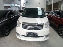2016 Toyota NAV1 V Limited Putih - Jual mobil bekas di Banten