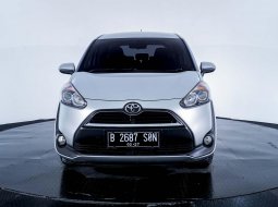 2017 Toyota Sienta V CVT Silver - Jual mobil bekas di Banten