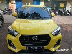2021 Daihatsu Rocky 1.0 R Turbo CVT Kuning - Jual mobil bekas di Banten