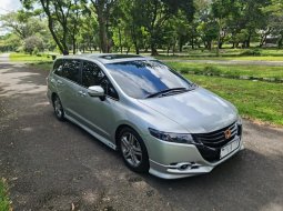 2010 Honda Odyssey Prestige 2.4 Silver - Jual mobil bekas di Bangka - Belitung