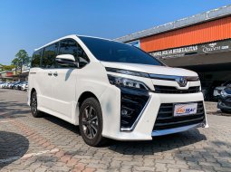 2019 Toyota Voxy 2.0 A/T Putih - Jual mobil bekas di Jawa Barat