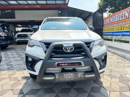2020 Toyota Fortuner 2.4 VRZ AT Putih - Jual mobil bekas di Jawa Barat