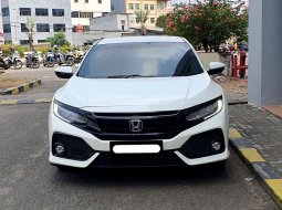 2018 Honda Civic E CVT Putih - Jual mobil bekas di DKI Jakarta