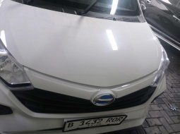 2023 Daihatsu Sigra 1.0 D MT Putih - Jual mobil bekas di Banten