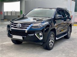 2018 Toyota Fortuner 2.4 VRZ AT Hitam - Jual mobil bekas di DKI Jakarta