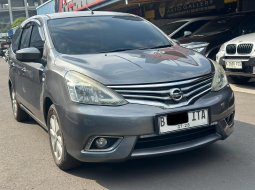 2015 Nissan Grand Livina SV Abu-abu - Jual mobil bekas di DKI Jakarta