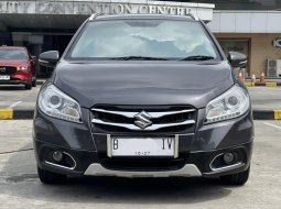 2017 Suzuki SX4 S-Cross AT Abu-abu - Jual mobil bekas di DKI Jakarta