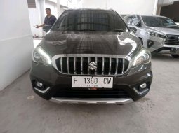 2018 Suzuki SX4 S-Cross MT Abu-abu - Jual mobil bekas di Banten