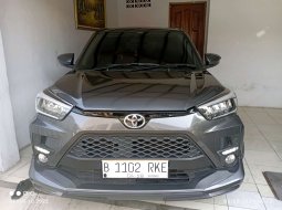 2022 Toyota Raize 1.0T GR Sport CVT (One Tone) Abu-abu - Jual mobil bekas di Jawa Barat