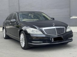 2011 Mercedes-Benz S-Class 300 Hitam - Jual mobil bekas di DKI Jakarta