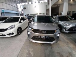 2021 Daihatsu Xenia 1.3 R AT Silver - Jual mobil bekas di Jawa Barat