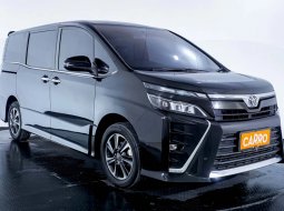 2018 Toyota Voxy 2.0 A/T Hitam - Jual mobil bekas di Banten