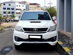 2015 Toyota Fortuner G TRD Putih - Jual mobil bekas di DKI Jakarta