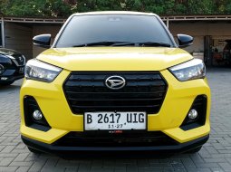 2022 Daihatsu Rocky 1.0 R Turbo CVT Kuning - Jual mobil bekas di DKI Jakarta