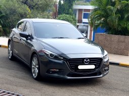 2017 Mazda 3 Hatchback Abu-abu - Jual mobil bekas di DKI Jakarta