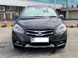 2017 Suzuki SX4 S-Cross AT Abu-abu - Jual mobil bekas di DKI Jakarta