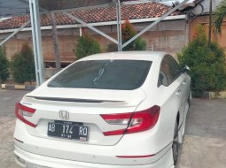 2020 Honda Accord 1.5L Putih - Jual mobil bekas di DI Yogyakarta