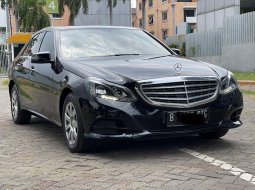 2016 Mercedes-Benz E-Class E 200 Hitam - Jual mobil bekas di DKI Jakarta