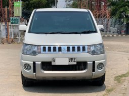 2015 Mitsubishi Delica D5 Putih - Jual mobil bekas di DKI Jakarta