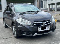 2017 Suzuki SX4 S-Cross AT Abu-abu - Jual mobil bekas di DKI Jakarta