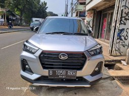 2022 Daihatsu Rocky 1.2 M CVT Silver - Jual mobil bekas di Banten