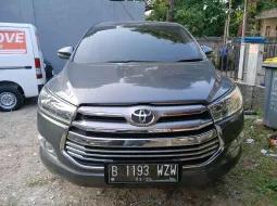 2020 Toyota Kijang Innova 2.4G Abu-abu - Jual mobil bekas di Banten