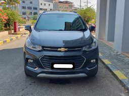 2017 Chevrolet TRAX LTZ Abu-abu - Jual mobil bekas di DKI Jakarta