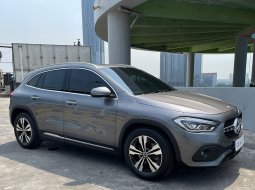 2020 Mercedes-Benz GLA 200 Gasoline Abu-abu - Jual mobil bekas di DKI Jakarta