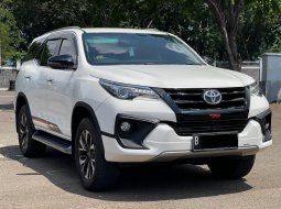 2019 Toyota Fortuner 2.4 VRZ AT Putih - Jual mobil bekas di Jawa Barat