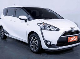 2018 Toyota Sienta V Putih - Jual mobil bekas di Jawa Barat