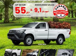 2022 Toyota Hilux S-Cab 2.4 DSL 4x4 M/T Putih - Jual mobil bekas di Kalimantan Barat