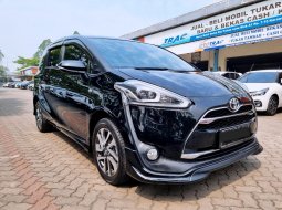 2017 Toyota Sienta Q Hitam - Jual mobil bekas di Banten