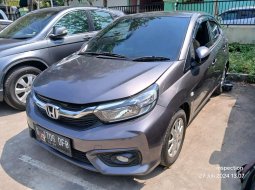 2022 Honda Brio Satya E Abu-abu - Jual mobil bekas di Banten