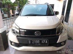 2016 Daihatsu Terios CUSTOM Putih - Jual mobil bekas di Banten