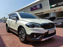 2019 Suzuki SX4 S-Cross New A/T Putih - Jual mobil bekas di Banten