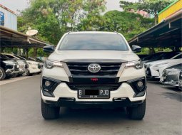 2020 Toyota Fortuner 2.4 VRZ AT Putih - Jual mobil bekas di DKI Jakarta