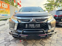 2017 Mitsubishi Pajero Sport Dakar 2.4 Automatic Hitam - Jual mobil bekas di Jawa Barat