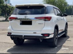 2019 Toyota Fortuner 2.4 VRZ AT Putih - Jual mobil bekas di Jawa Barat