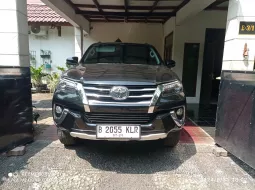 2020 Toyota Fortuner 2.4 VRZ AT Hitam - Jual mobil bekas di Jawa Barat