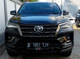 2022 Toyota Fortuner Hitam - Jual mobil bekas di DKI Jakarta