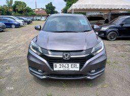 2018 Honda HR-V E Prestige Abu-abu - Jual mobil bekas di DKI Jakarta