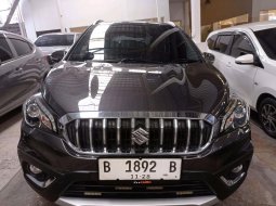 2018 Suzuki SX4 S-Cross AT Abu-abu - Jual mobil bekas di Banten