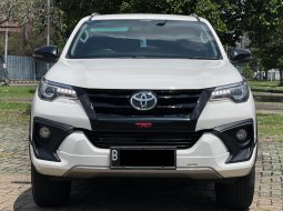 2019 Toyota Fortuner 2.4 TRD AT Putih - Jual mobil bekas di DKI Jakarta