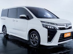 2018 Toyota Voxy 2.0 A/T Putih - Jual mobil bekas di Jawa Barat