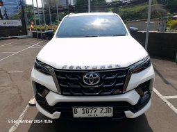 2023 Toyota Fortuner Putih - Jual mobil bekas di DKI Jakarta