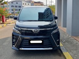 2018 Toyota Voxy 2.0 A/T Hitam - Jual mobil bekas di DKI Jakarta