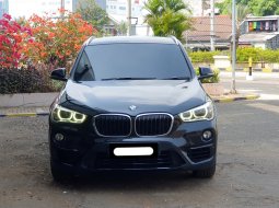 2017 BMW X1 sDrive18i xLine Hitam - Jual mobil bekas di DKI Jakarta