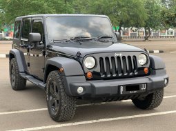 2011 Jeep Wrangler Sport Unlimited Hitam - Jual mobil bekas di DKI Jakarta